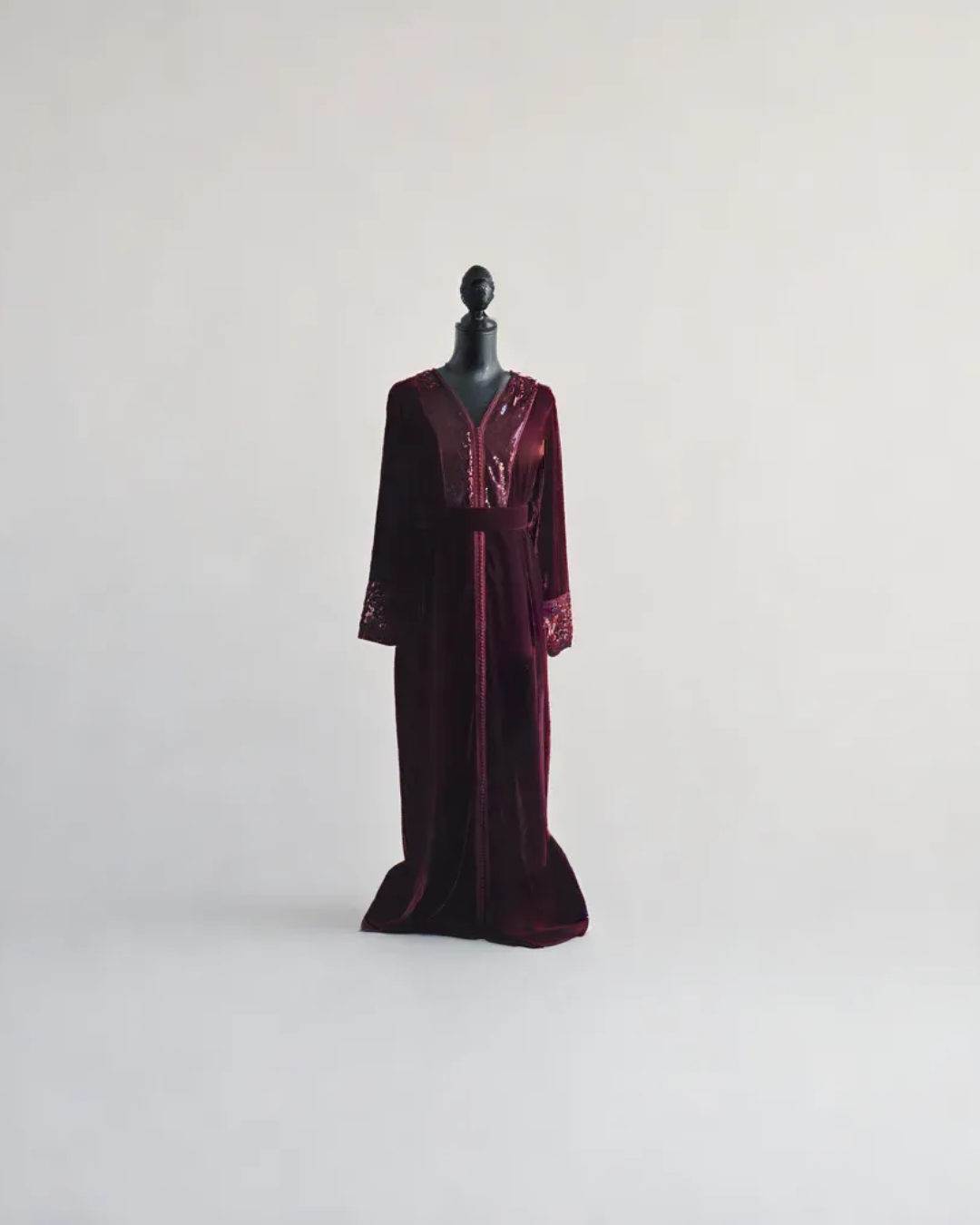 Burgundy Velvet Moroccan Caftan – Royal Elegance & Charm